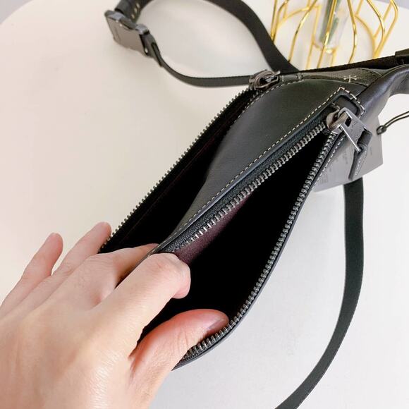 Coach CL964 Disney X Coach Warren Mini Belt Bag IN Black Multi - Picture 6 of 9